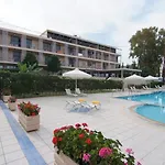 Apollon Hotel 3*