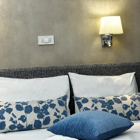 Hotel Apollon 3*