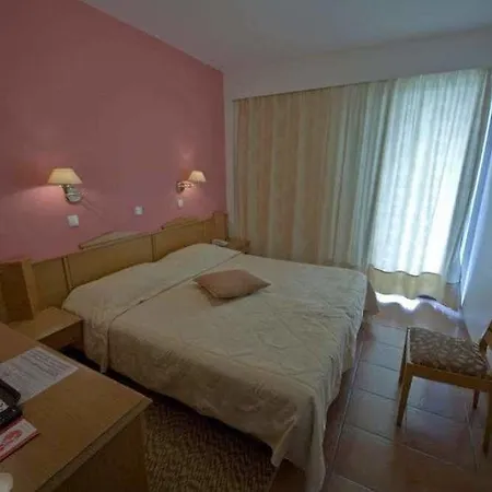 Apollon Hotel 3*